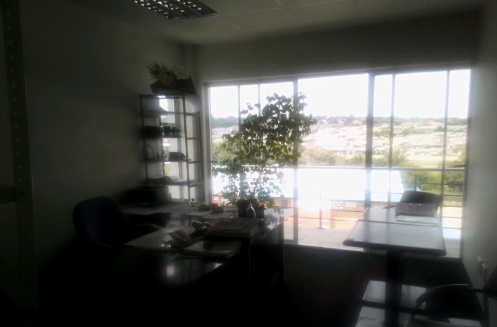 To Let Commercial Property for Rent in Barbeque Downs Gauteng