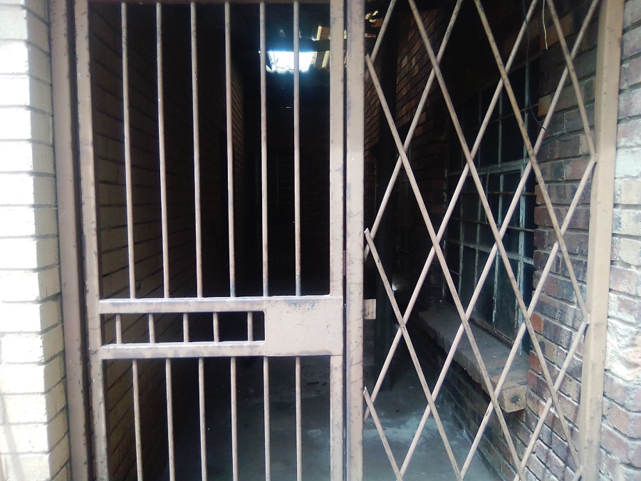 To Let Commercial Property for Rent in Mqantsa Gauteng