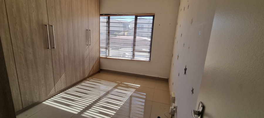 To Let 2 Bedroom Property for Rent in Ridgeway Gauteng