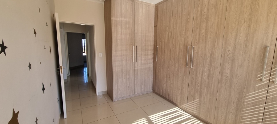 To Let 2 Bedroom Property for Rent in Ridgeway Gauteng