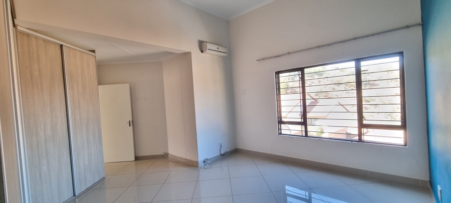 To Let 2 Bedroom Property for Rent in Ridgeway Gauteng