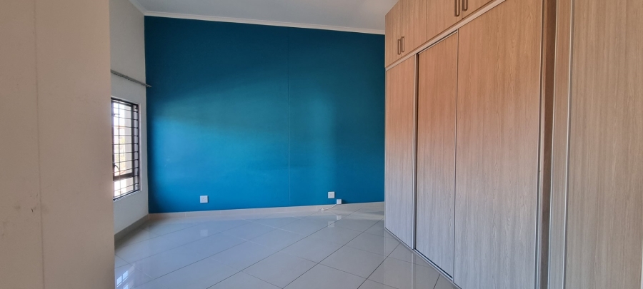 To Let 2 Bedroom Property for Rent in Ridgeway Gauteng