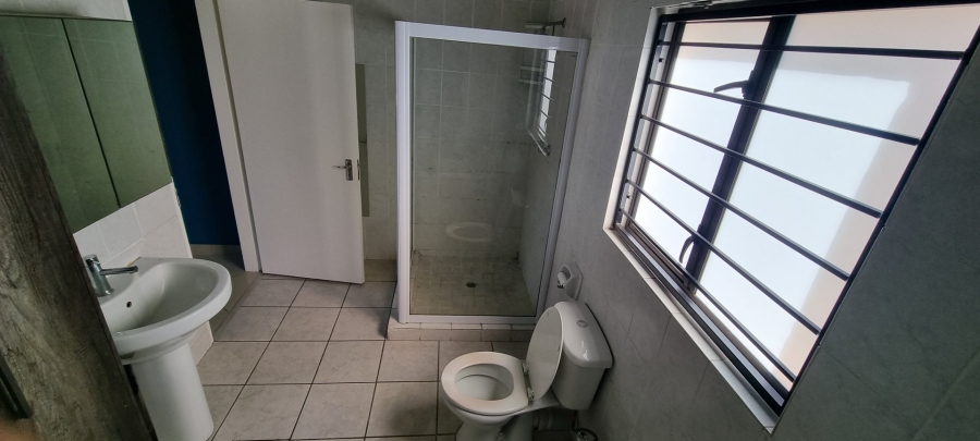 To Let 2 Bedroom Property for Rent in Ridgeway Gauteng