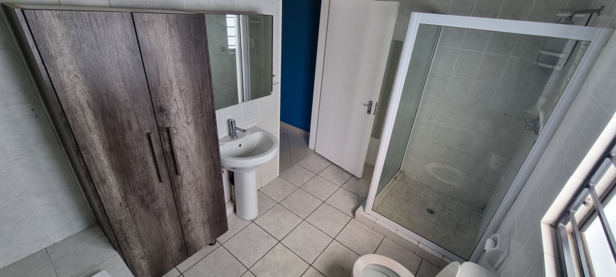 To Let 2 Bedroom Property for Rent in Ridgeway Gauteng