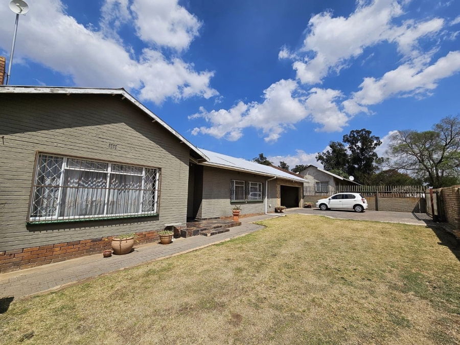 4 Bedroom Property for Sale in Noycedale Gauteng