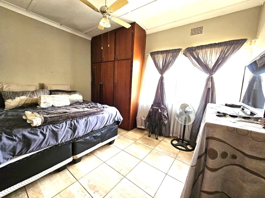 4 Bedroom Property for Sale in Noycedale Gauteng