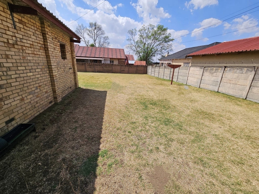 4 Bedroom Property for Sale in Noycedale Gauteng
