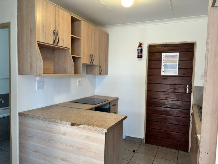 To Let 3 Bedroom Property for Rent in Sky City Gauteng
