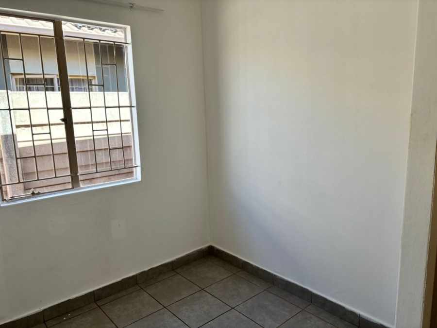 To Let 3 Bedroom Property for Rent in Sky City Gauteng