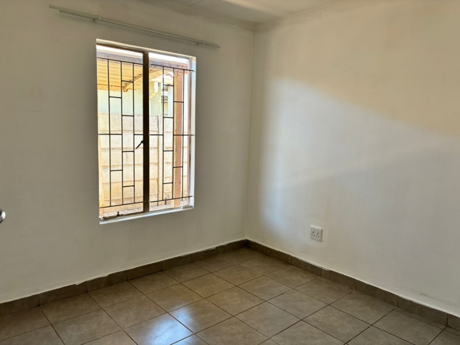 To Let 3 Bedroom Property for Rent in Sky City Gauteng