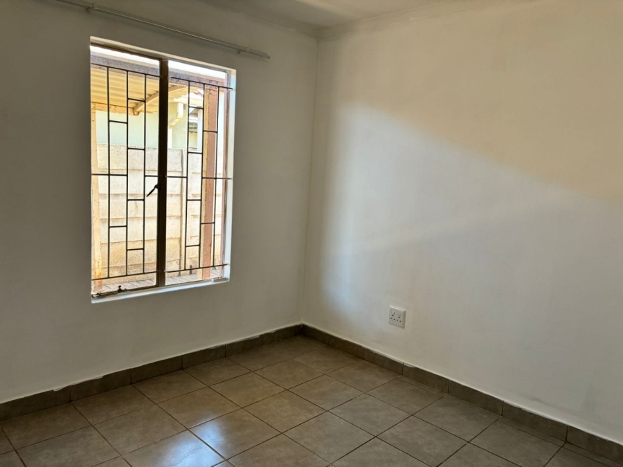 To Let 3 Bedroom Property for Rent in Sky City Gauteng