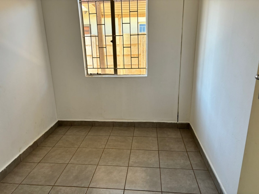 To Let 3 Bedroom Property for Rent in Sky City Gauteng
