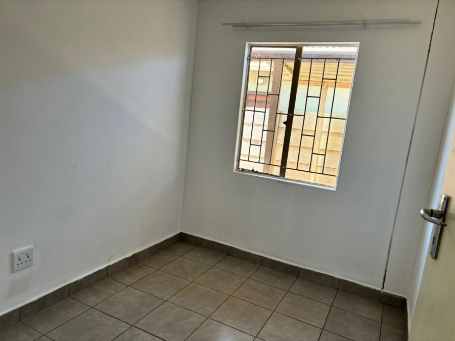 To Let 3 Bedroom Property for Rent in Sky City Gauteng