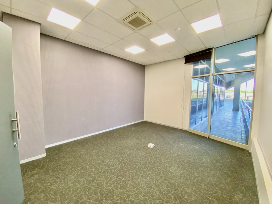 To Let Commercial Property for Rent in Doringkloof Gauteng