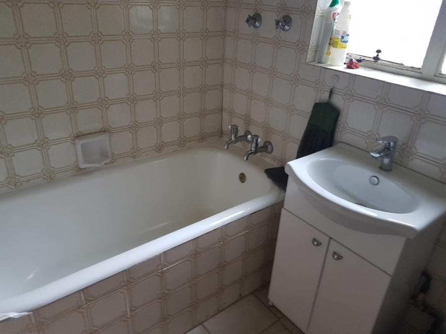5 Bedroom Property for Sale in Kensington Gauteng