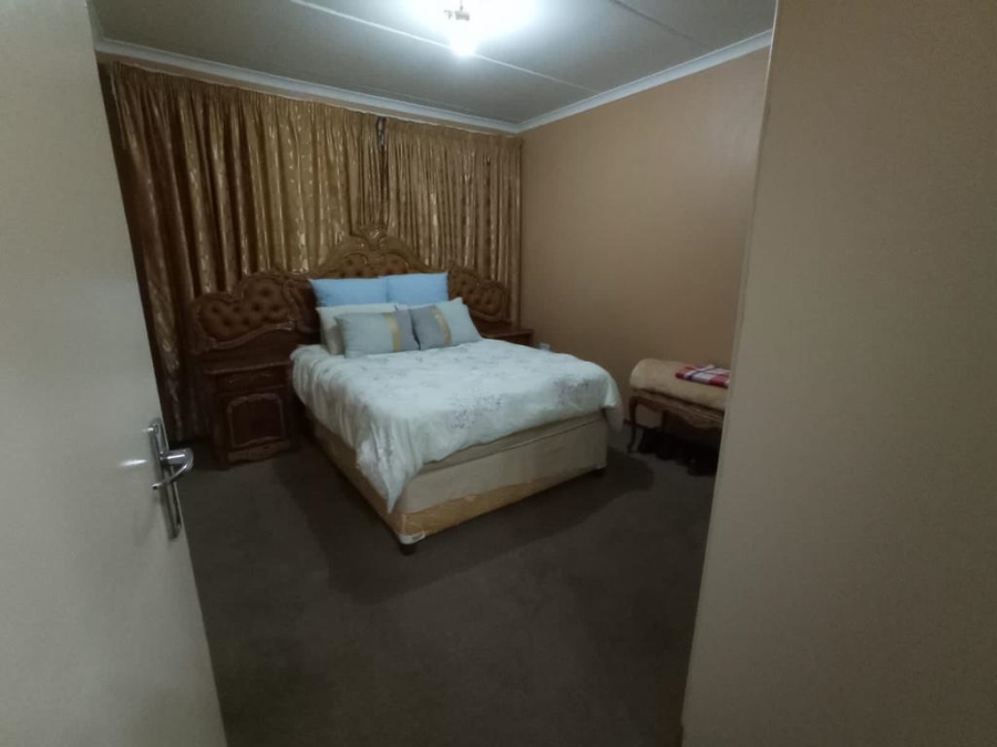2 Bedroom Property for Sale in Greenhills Ext 3 Gauteng
