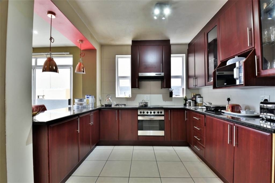 4 Bedroom Property for Sale in Auckland Park Gauteng