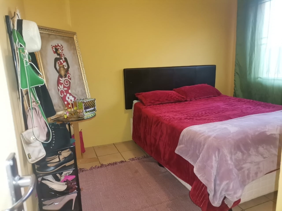 To Let  Bedroom Property for Rent in Clayville Gauteng