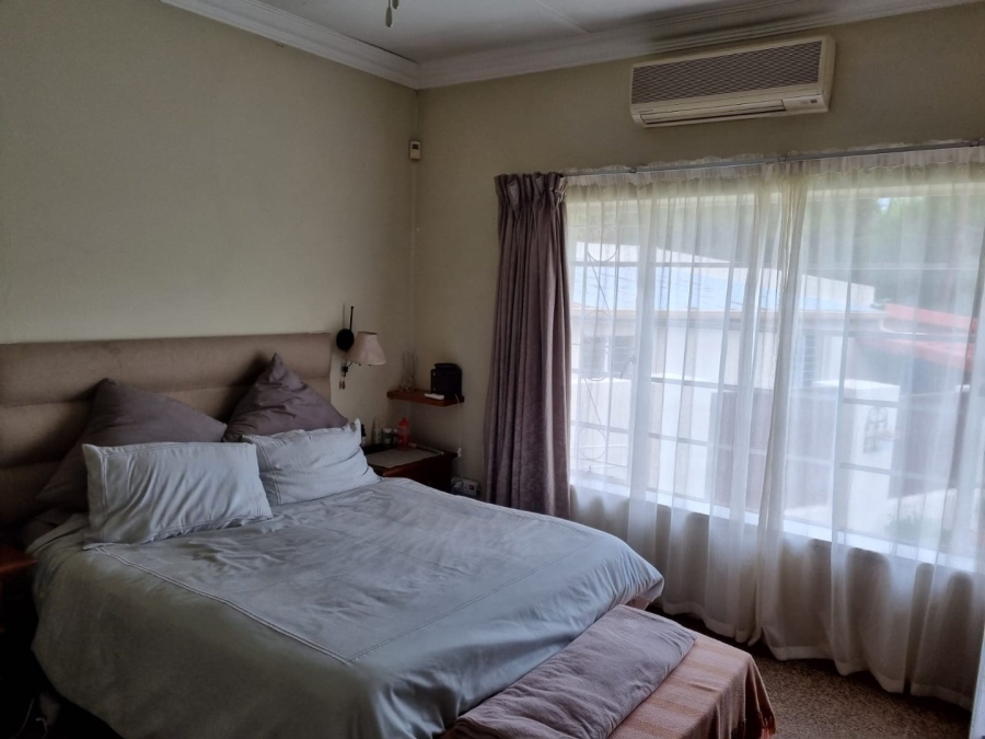 To Let 3 Bedroom Property for Rent in Mondeor Gauteng