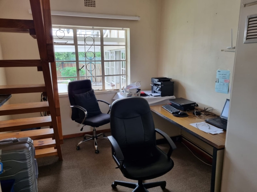 To Let 3 Bedroom Property for Rent in Mondeor Gauteng