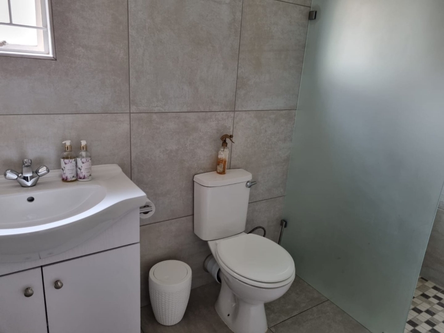To Let 3 Bedroom Property for Rent in Mondeor Gauteng