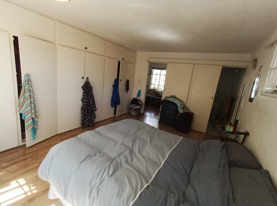 1 Bedroom Property for Sale in Highlands North Gauteng