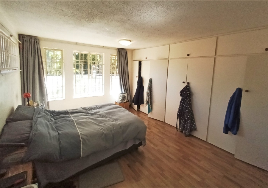1 Bedroom Property for Sale in Highlands North Gauteng
