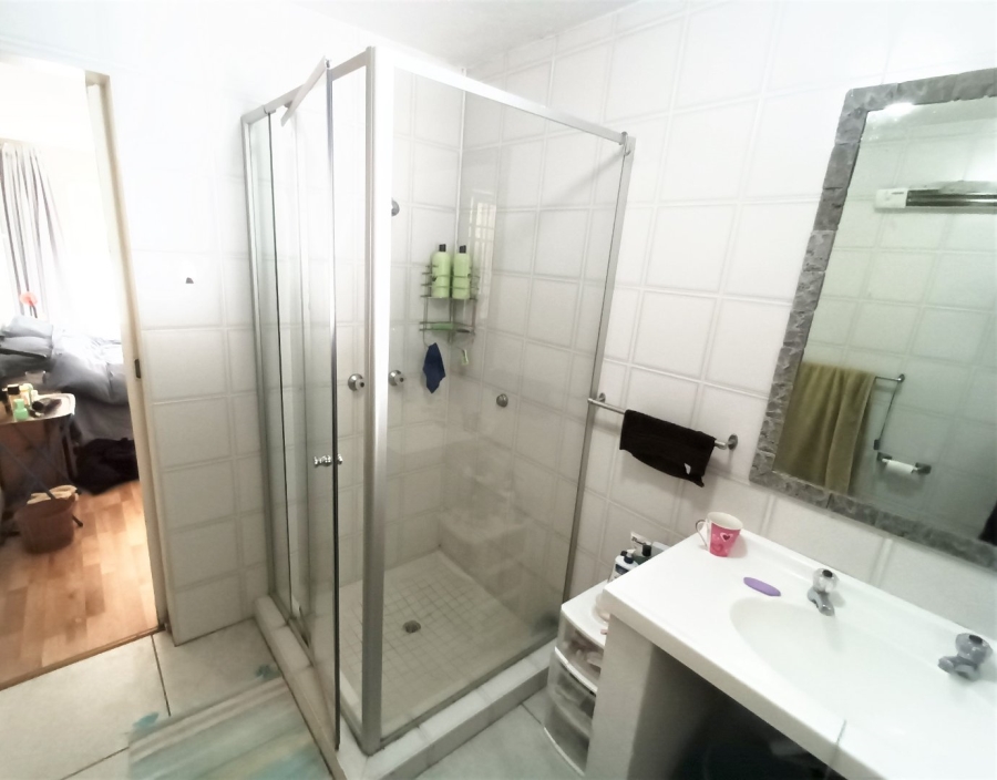 1 Bedroom Property for Sale in Highlands North Gauteng
