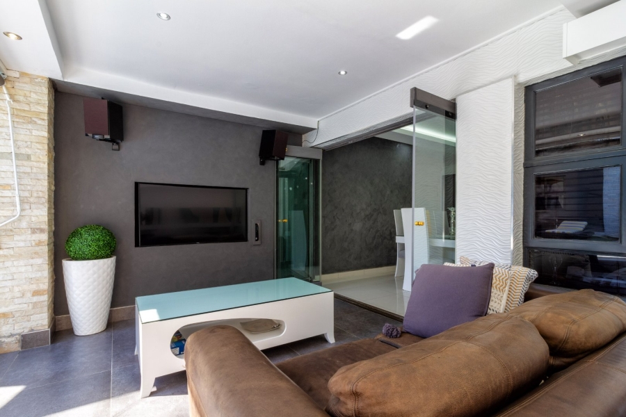 4 Bedroom Property for Sale in Westdene Gauteng