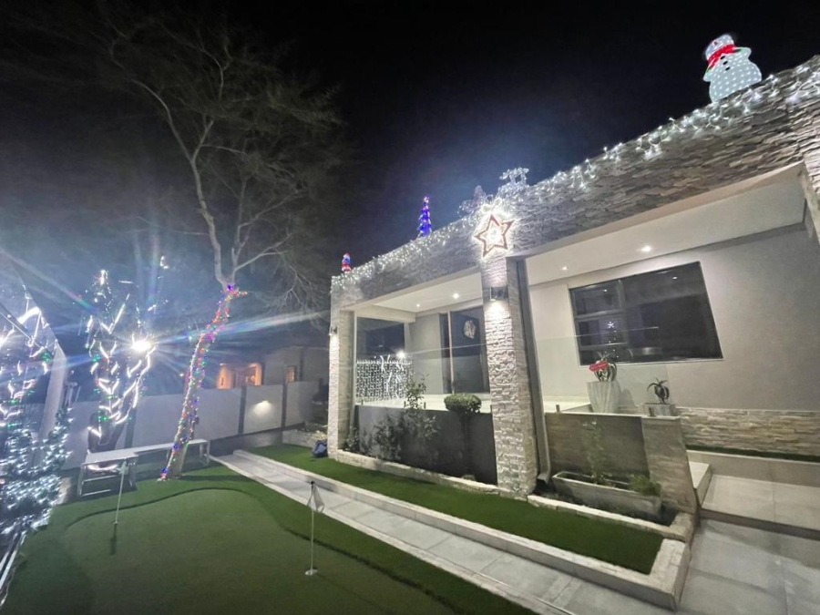 4 Bedroom Property for Sale in Westdene Gauteng