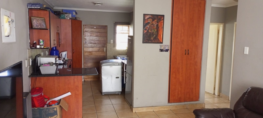 To Let 2 Bedroom Property for Rent in Castleview Gauteng