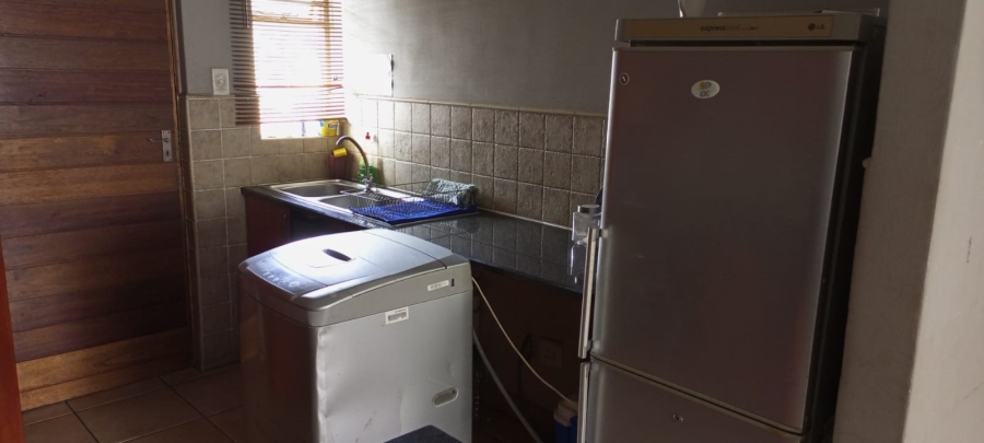 To Let 2 Bedroom Property for Rent in Castleview Gauteng