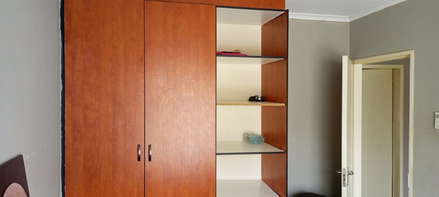 To Let 2 Bedroom Property for Rent in Castleview Gauteng