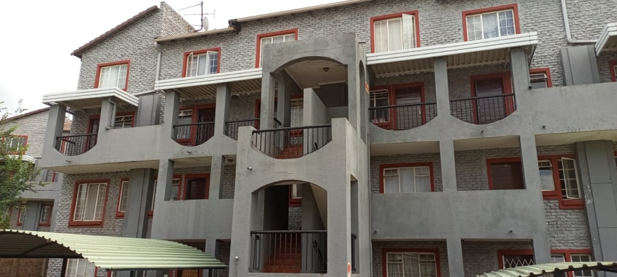To Let 2 Bedroom Property for Rent in Castleview Gauteng