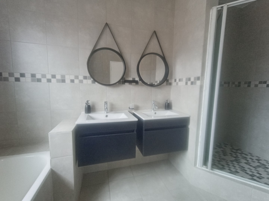 3 Bedroom Property for Sale in Houghton Estate Gauteng