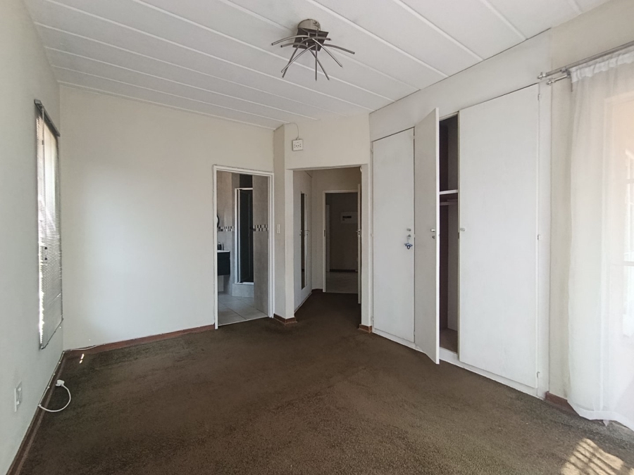 3 Bedroom Property for Sale in Houghton Estate Gauteng