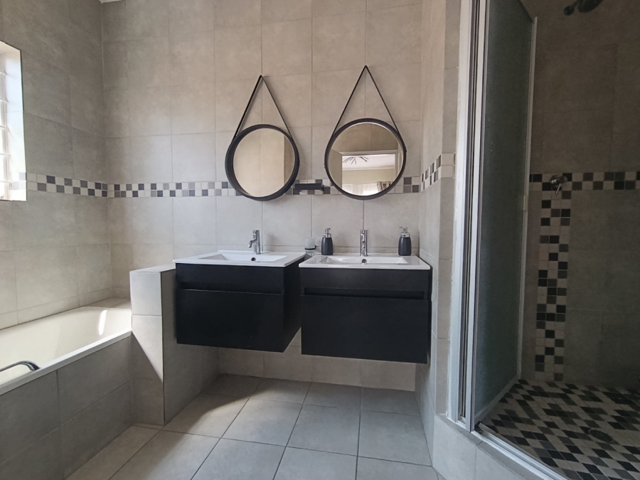 3 Bedroom Property for Sale in Houghton Estate Gauteng