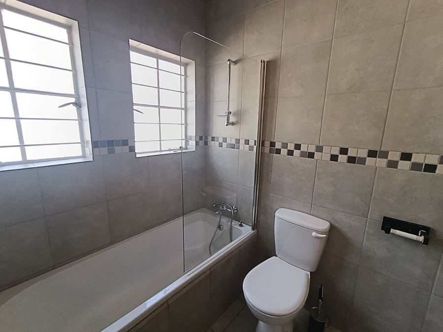 3 Bedroom Property for Sale in Houghton Estate Gauteng