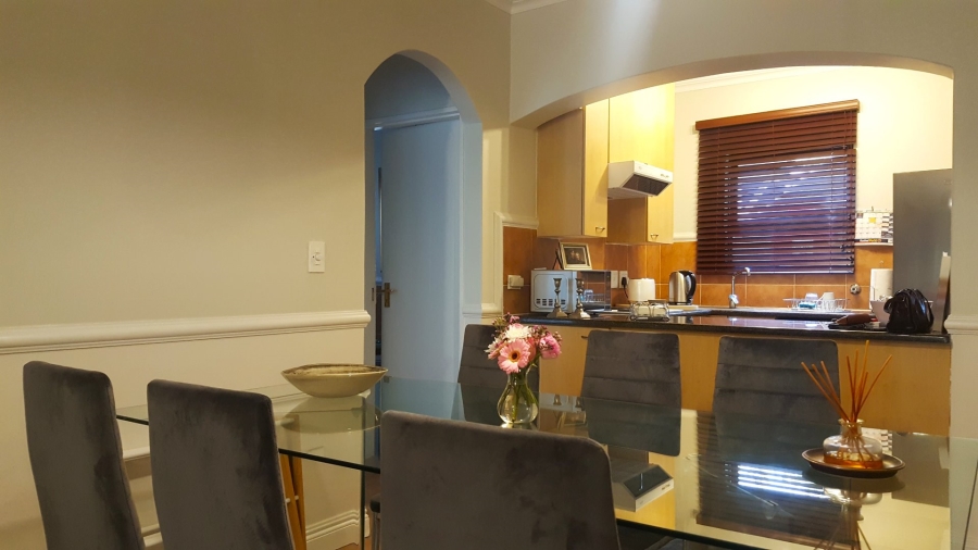 To Let 1 Bedroom Property for Rent in Melrose Estate Gauteng
