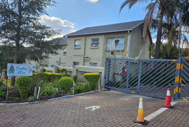 To Let 2 Bedroom Property for Rent in Vorna Valley Gauteng