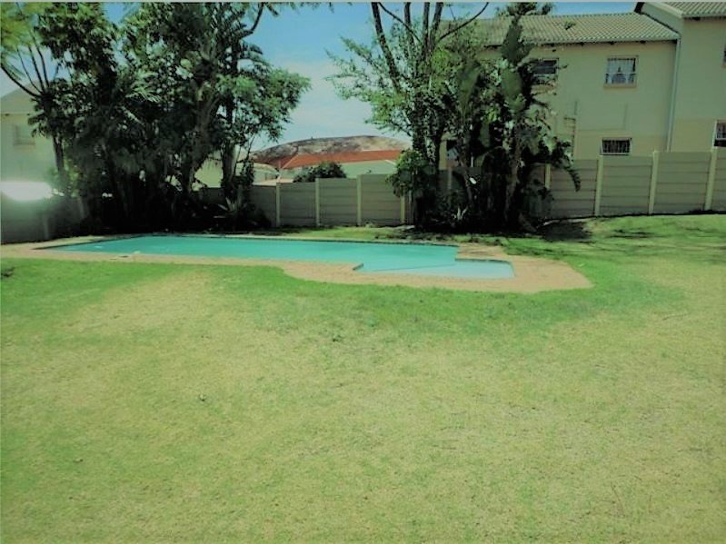 To Let 2 Bedroom Property for Rent in Vorna Valley Gauteng