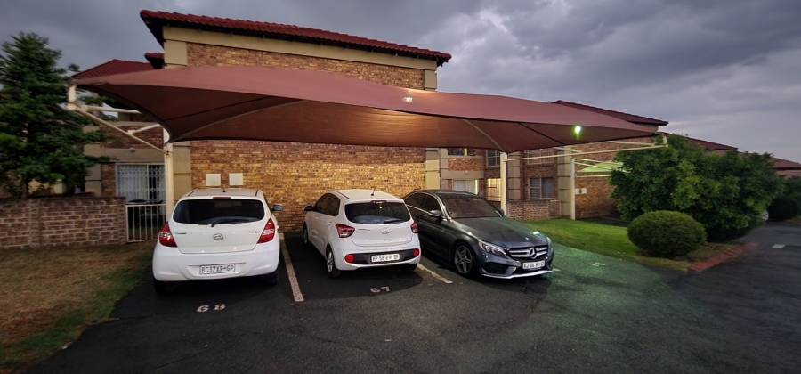 2 Bedroom Property for Sale in Liefde en Vrede Gauteng