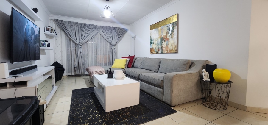 2 Bedroom Property for Sale in Liefde en Vrede Gauteng