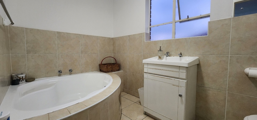 2 Bedroom Property for Sale in Liefde en Vrede Gauteng