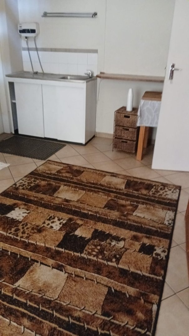 To Let 2 Bedroom Property for Rent in Garsfontein Gauteng