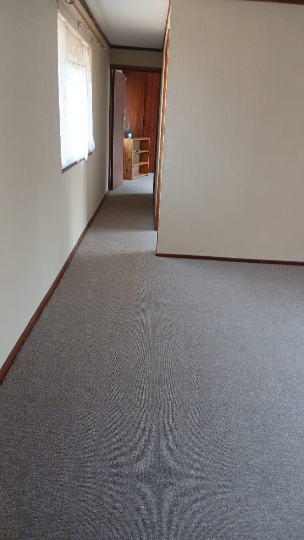 To Let 2 Bedroom Property for Rent in Garsfontein Gauteng