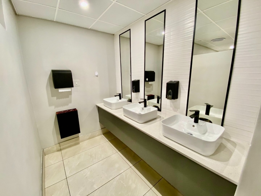 To Let Commercial Property for Rent in Faerie Glen Gauteng