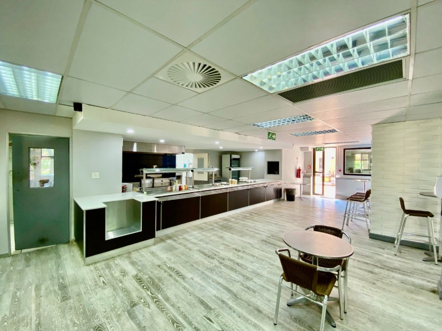 To Let Commercial Property for Rent in Faerie Glen Gauteng