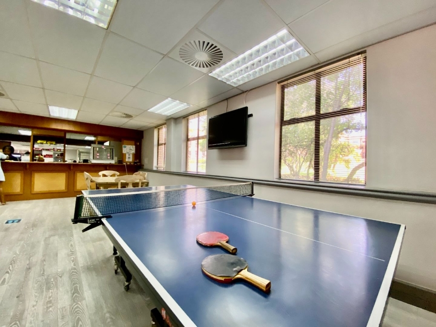 To Let Commercial Property for Rent in Faerie Glen Gauteng