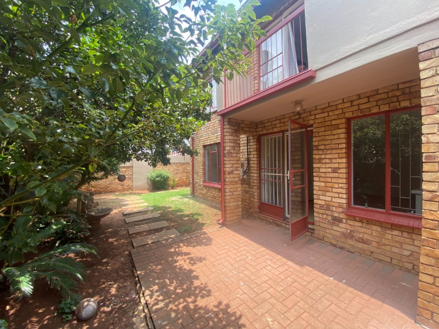 To Let 3 Bedroom Property for Rent in Zwartkop Gauteng
